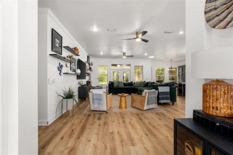 House in Gainesville, Florida 4 bedrooms, 275.27 sq.m. № 1819211 - photo 13