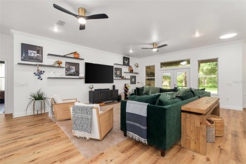 House in Gainesville, Florida 4 bedrooms, 275.27 sq.m. № 1819211 - photo 5