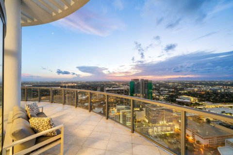 Condo in Fort Lauderdale, Florida, 5 bedrooms № 2178583 - photo 18