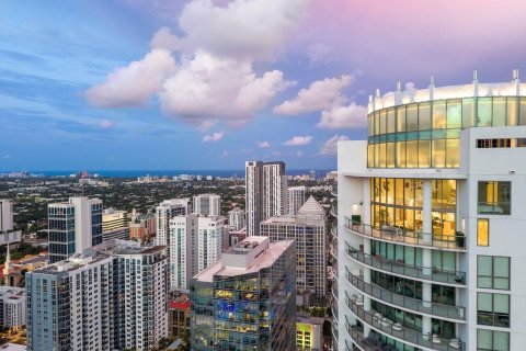 Condo in Fort Lauderdale, Florida, 5 bedrooms № 2178583 - photo 3