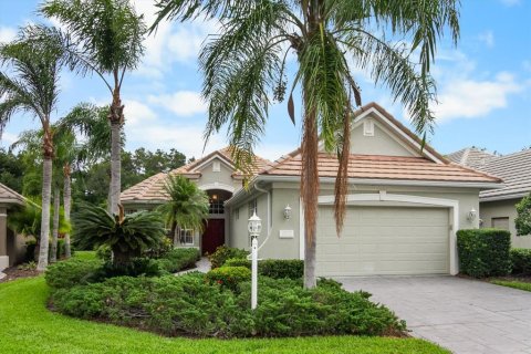 House in Lakewood Ranch, Florida 2 bedrooms, 188.5 sq.m. № 2101056