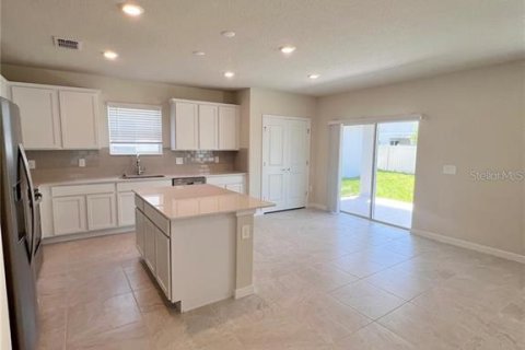 Casa en alquiler en Kissimmee, Florida, 4 dormitorios, 205.04 m2 № 2211112 - foto 7