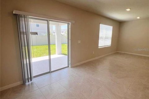 Casa en alquiler en Kissimmee, Florida, 4 dormitorios, 205.04 m2 № 2211112 - foto 11