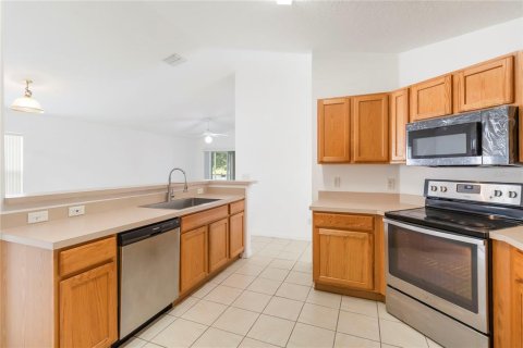Villa ou maison à louer à Orlando, Floride: 4 chambres, 174.19 m2 № 2211262 - photo 7