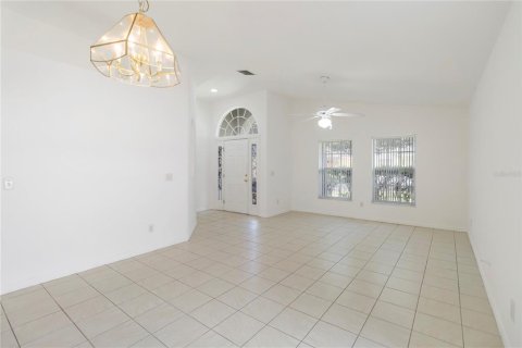 Villa ou maison à louer à Orlando, Floride: 4 chambres, 174.19 m2 № 2211262 - photo 5