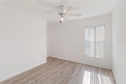 Villa ou maison à louer à Orlando, Floride: 4 chambres, 174.19 m2 № 2211262 - photo 19