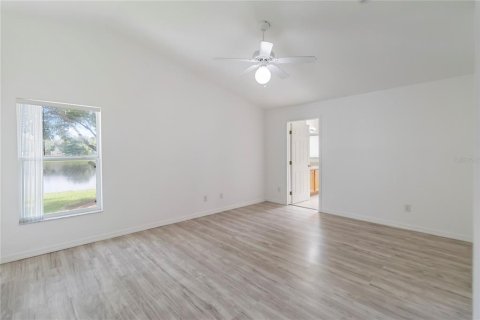 Villa ou maison à louer à Orlando, Floride: 4 chambres, 174.19 m2 № 2211262 - photo 13