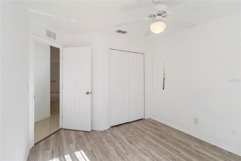 Villa ou maison à louer à Orlando, Floride: 4 chambres, 174.19 m2 № 2211262 - photo 18