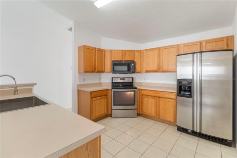 Villa ou maison à louer à Orlando, Floride: 4 chambres, 174.19 m2 № 2211262 - photo 6