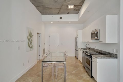 Condominio en alquiler en Miami Beach, Florida, 1 dormitorio, 74.51 m2 № 2016140 - foto 6