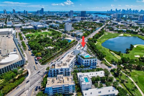 Condominio en alquiler en Miami Beach, Florida, 1 dormitorio, 74.51 m2 № 2016140 - foto 28