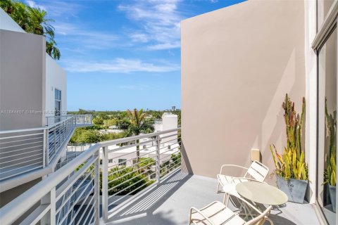 Condominio en alquiler en Miami Beach, Florida, 1 dormitorio, 74.51 m2 № 2016140 - foto 15