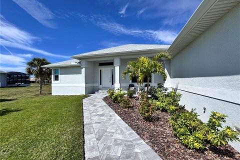 House in Rotonda, Florida 2 bedrooms, 156.82 sq.m. № 1762208 - photo 14
