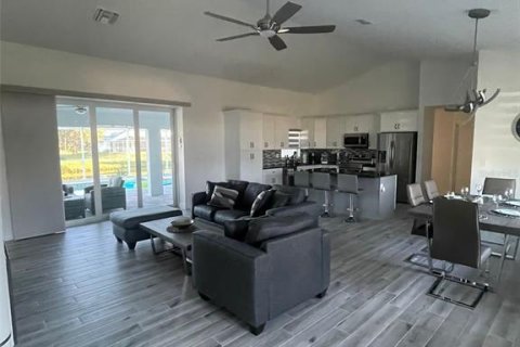 House in Rotonda, Florida 2 bedrooms, 156.82 sq.m. № 1762208 - photo 26