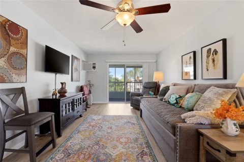 Copropriété à vendre à Bradenton, Floride: 1 chambre, 53.51 m2 № 2155989 - photo 5