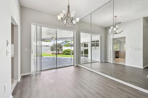 Villa ou maison à vendre à Tarpon Springs, Floride: 4 chambres, 194.54 m2 № 1751384 - photo 10