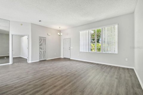 Villa ou maison à vendre à Tarpon Springs, Floride: 4 chambres, 194.54 m2 № 1751384 - photo 8