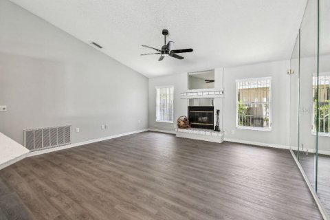 Villa ou maison à vendre à Tarpon Springs, Floride: 4 chambres, 194.54 m2 № 1751384 - photo 22
