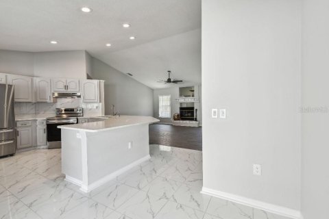 Villa ou maison à vendre à Tarpon Springs, Floride: 4 chambres, 194.54 m2 № 1751384 - photo 21