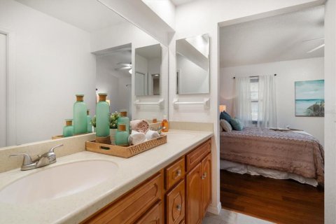 House in Largo, Florida 2 bedrooms, 105.63 sq.m. № 1851391 - photo 25