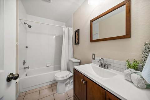 House in Largo, Florida 2 bedrooms, 105.63 sq.m. № 1851391 - photo 20