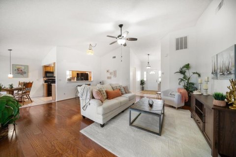 House in Largo, Florida 2 bedrooms, 105.63 sq.m. № 1851391 - photo 5