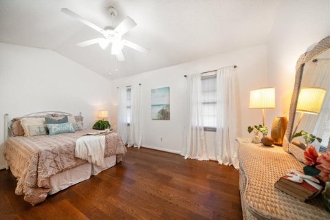 House in Largo, Florida 2 bedrooms, 105.63 sq.m. № 1851391 - photo 23