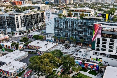 Immobilier commercial à vendre à Miami, Floride № 1986512 - photo 2