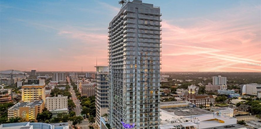Apartamento en Saint Petersburg, Florida 2 dormitorios, 107.86 m2 № 1306955