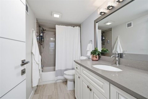 Copropriété à vendre à Sarasota, Floride: 1 chambre, 89.65 m2 № 2429054 - photo 24