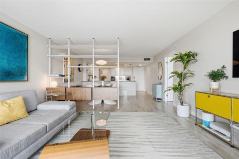 Copropriété à vendre à Sarasota, Floride: 1 chambre, 89.65 m2 № 2429054 - photo 9