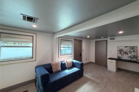 House in Fort Lauderdale, Florida 3 bedrooms, 121.79 sq.m. № 2020860 - photo 22