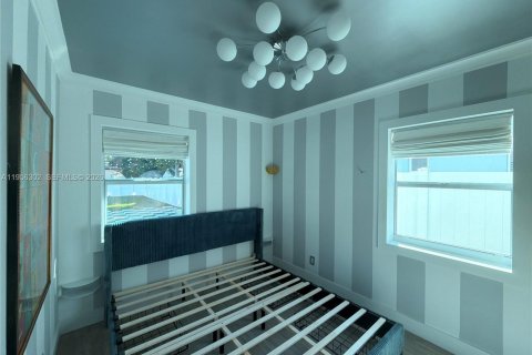 House in Fort Lauderdale, Florida 3 bedrooms, 121.79 sq.m. № 2020860 - photo 29