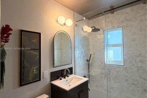 House in Fort Lauderdale, Florida 3 bedrooms, 121.79 sq.m. № 2020860 - photo 18