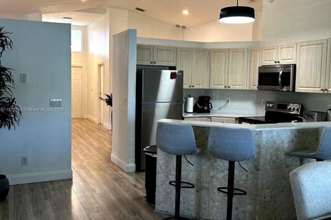 Villa ou maison à louer à Miramar, Floride: 3 chambres, 163.51 m2 № 1927861 - photo 11