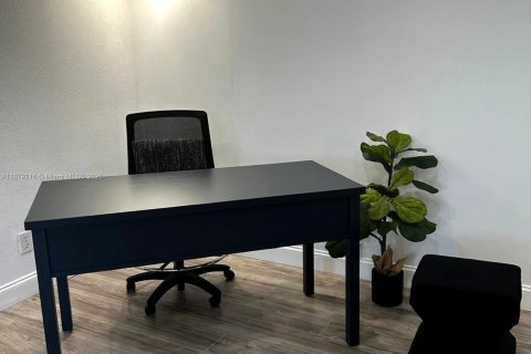 Villa ou maison à louer à Miramar, Floride: 3 chambres, 163.51 m2 № 1927861 - photo 23