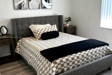 Villa ou maison à louer à Miramar, Floride: 3 chambres, 163.51 m2 № 1927861 - photo 21