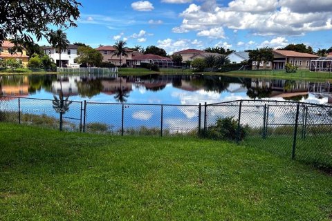 Villa ou maison à louer à Miramar, Floride: 3 chambres, 163.51 m2 № 1927861 - photo 4
