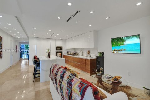 Condo in Aventura, Florida, 3 bedrooms № 1984559 - photo 7