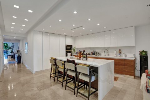 Condo in Aventura, Florida, 3 bedrooms № 1984559 - photo 13