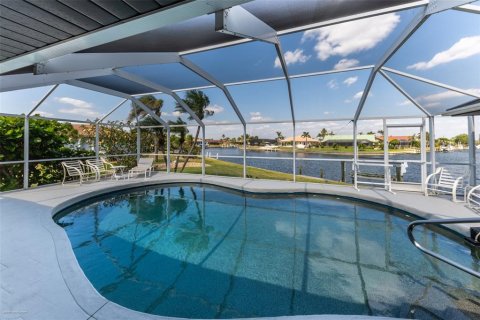Casa en alquiler en Punta Gorda, Florida, 3 dormitorios, 210.42 m2 № 1717134 - foto 3