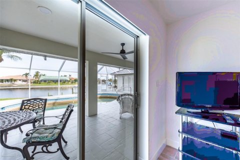 Casa en alquiler en Punta Gorda, Florida, 3 dormitorios, 210.42 m2 № 1717134 - foto 15