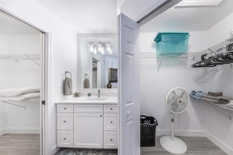 Casa en alquiler en Punta Gorda, Florida, 3 dormitorios, 210.42 m2 № 1717134 - foto 18