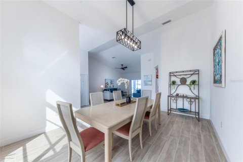 Casa en alquiler en Punta Gorda, Florida, 3 dormitorios, 210.42 m2 № 1717134 - foto 7