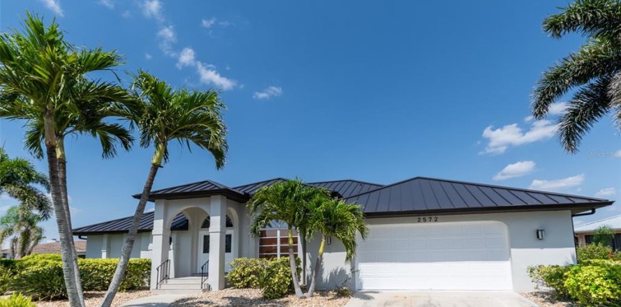 Casa en Punta Gorda, Florida 3 dormitorios, 210.42 m2 № 1717134