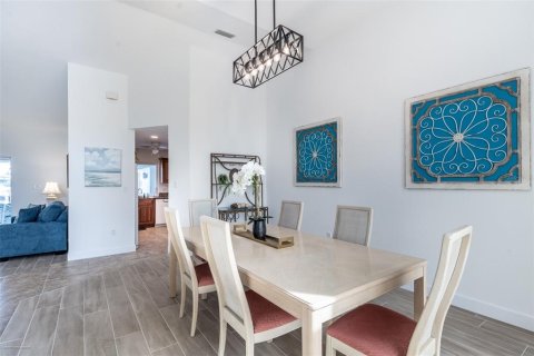 Casa en alquiler en Punta Gorda, Florida, 3 dormitorios, 210.42 m2 № 1717134 - foto 6