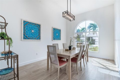 Casa en alquiler en Punta Gorda, Florida, 3 dormitorios, 210.42 m2 № 1717134 - foto 5