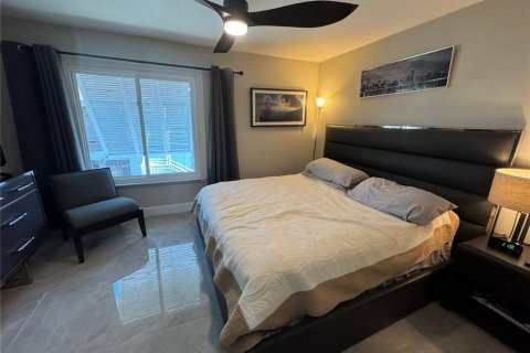 Condominio en alquiler en Saint Petersburg, Florida, 1 dormitorio, 73.11 m2 № 1565964 - foto 8