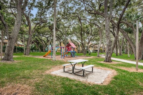 Condominio en alquiler en Saint Petersburg, Florida, 1 dormitorio, 73.11 m2 № 1565964 - foto 15