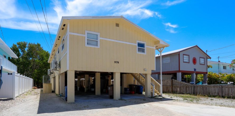 Immobilier commercial à Key Largo, Floride 352.47 m2 № 2083444